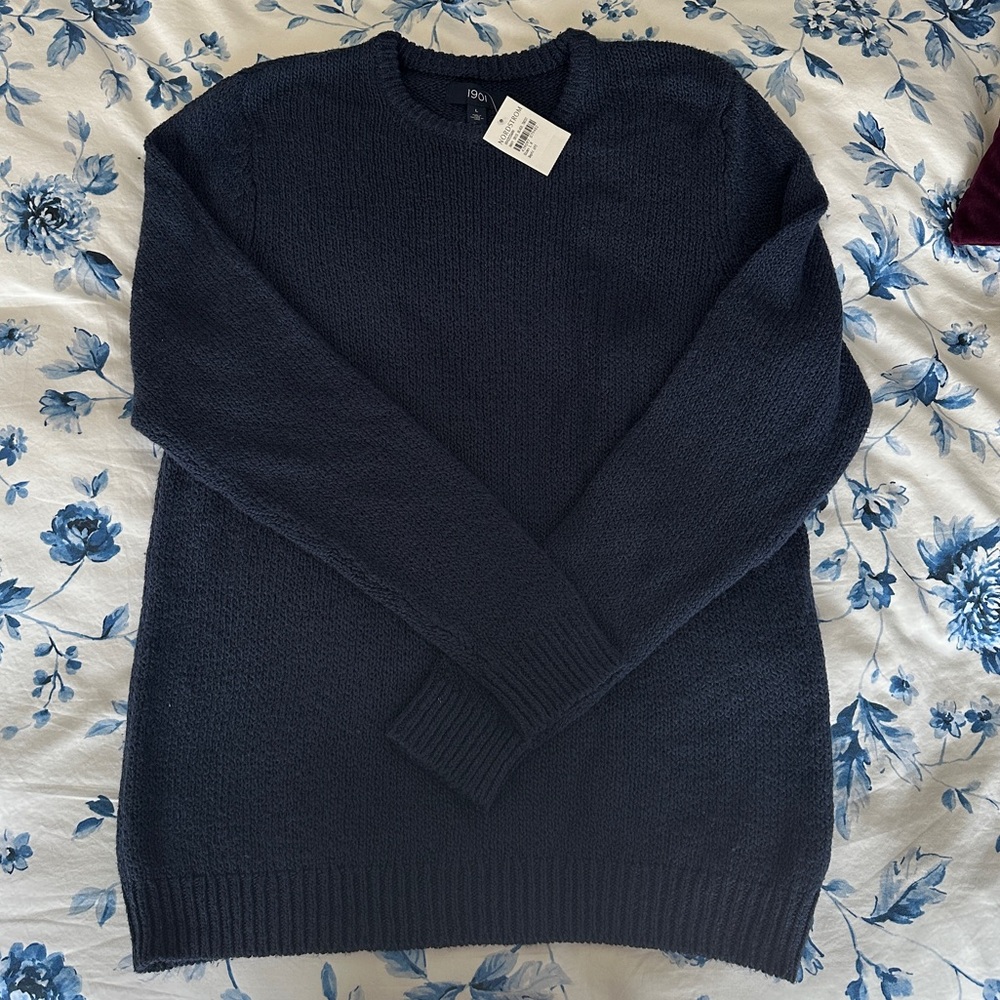 Men’s Navy Blue Knit Sweater